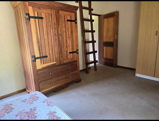 4 BEDROOM FREESTANDING FOR SALE IN LAKELAND ESTATE